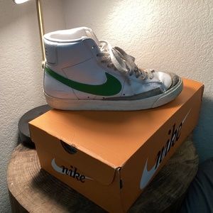 Blazers Nike mens size 9.5